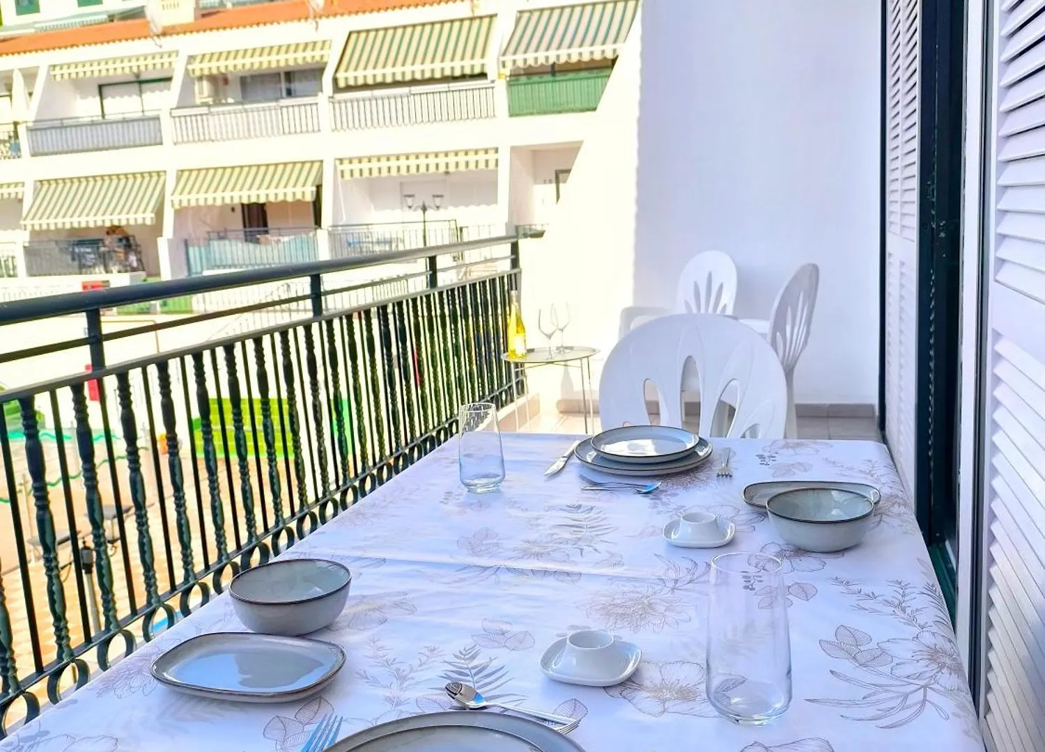 Apartment Pearl Los Cristianos - Pool, Fibre Net, Tv Channels, Calm Atmosphere