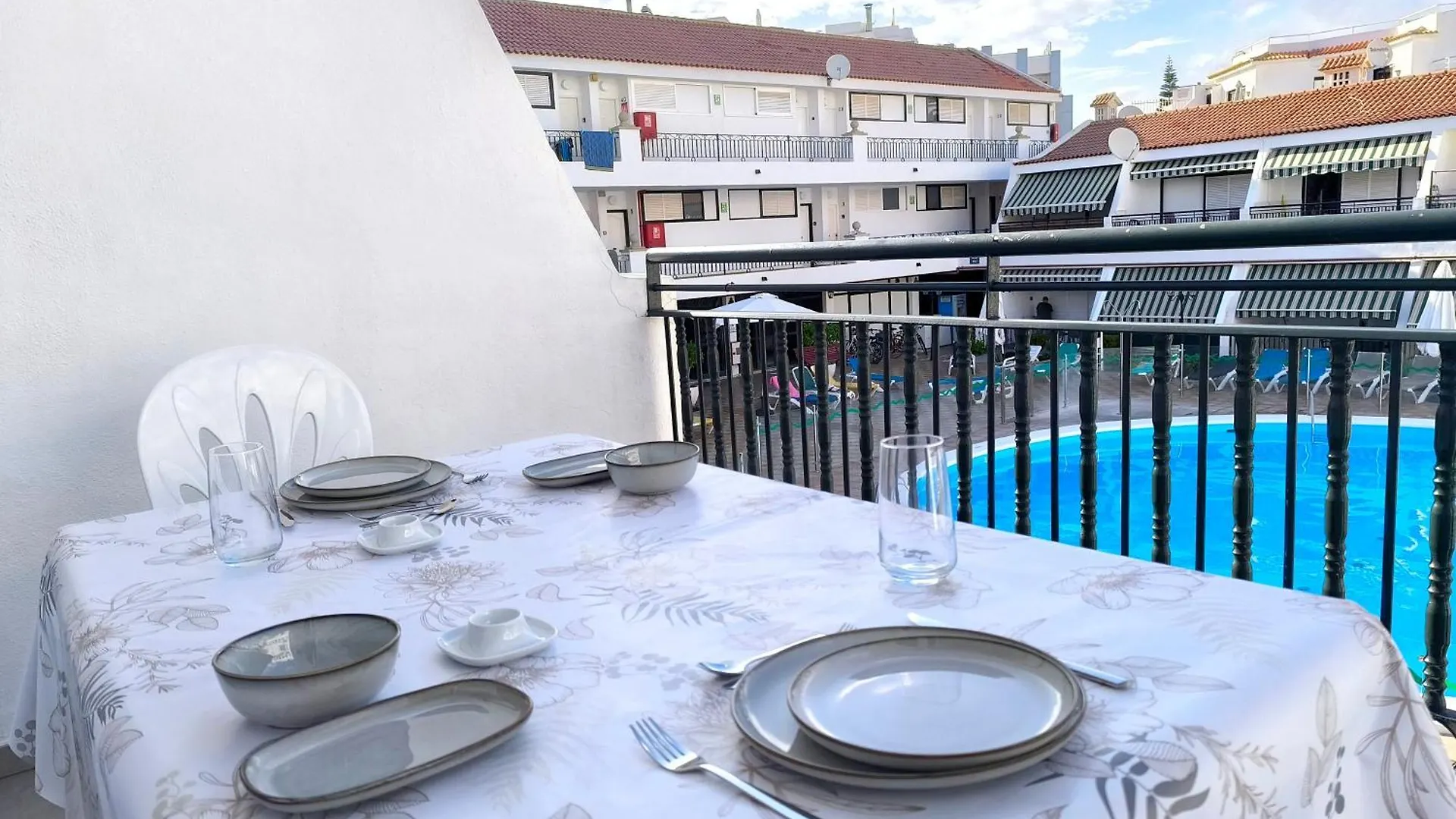 Pearl Los Cristianos - Pool, Fibre Net, Tv Channels, Calm Atmosphere Apartmán
