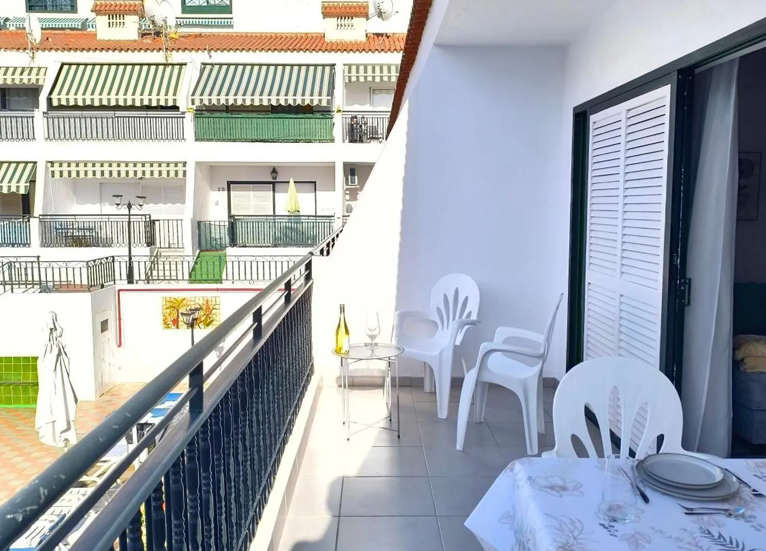 Apartment Pearl Los Cristianos - Pool, Fibre Net, Tv Channels, Calm Atmosphere