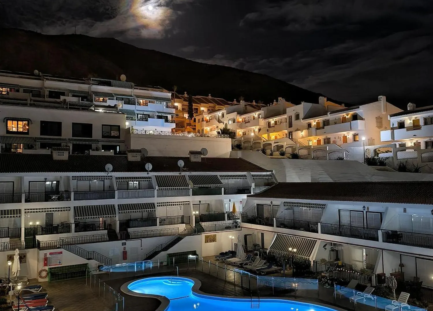 Pearl Los Cristianos - Pool, Fibre Net, Tv Channels, Calm Atmosphere 0*, Los Cristianos (Tenerife)