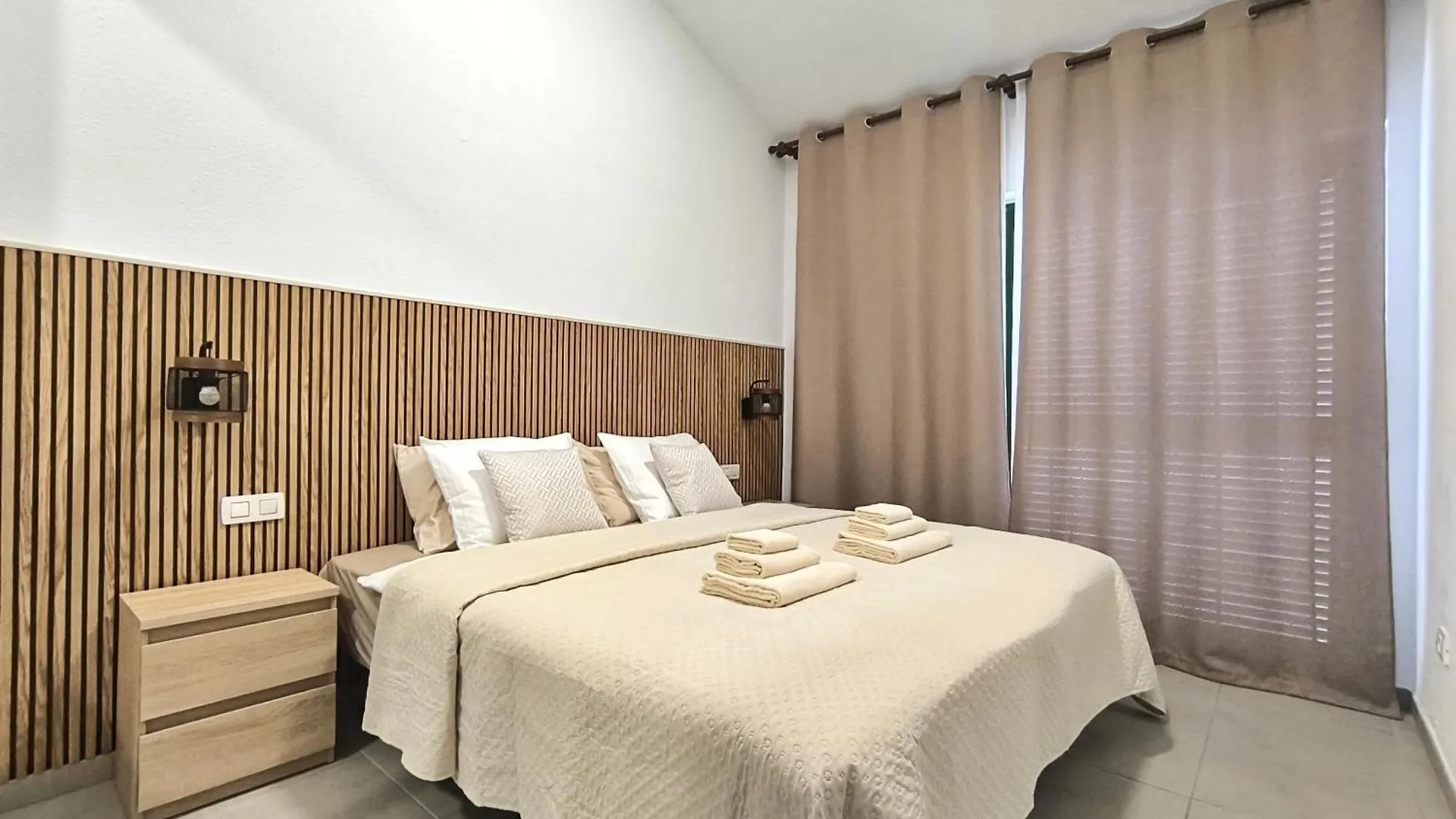 Pearl Los Cristianos - Pool, Fibre Net, Tv Channels, Calm Atmosphere Apartment