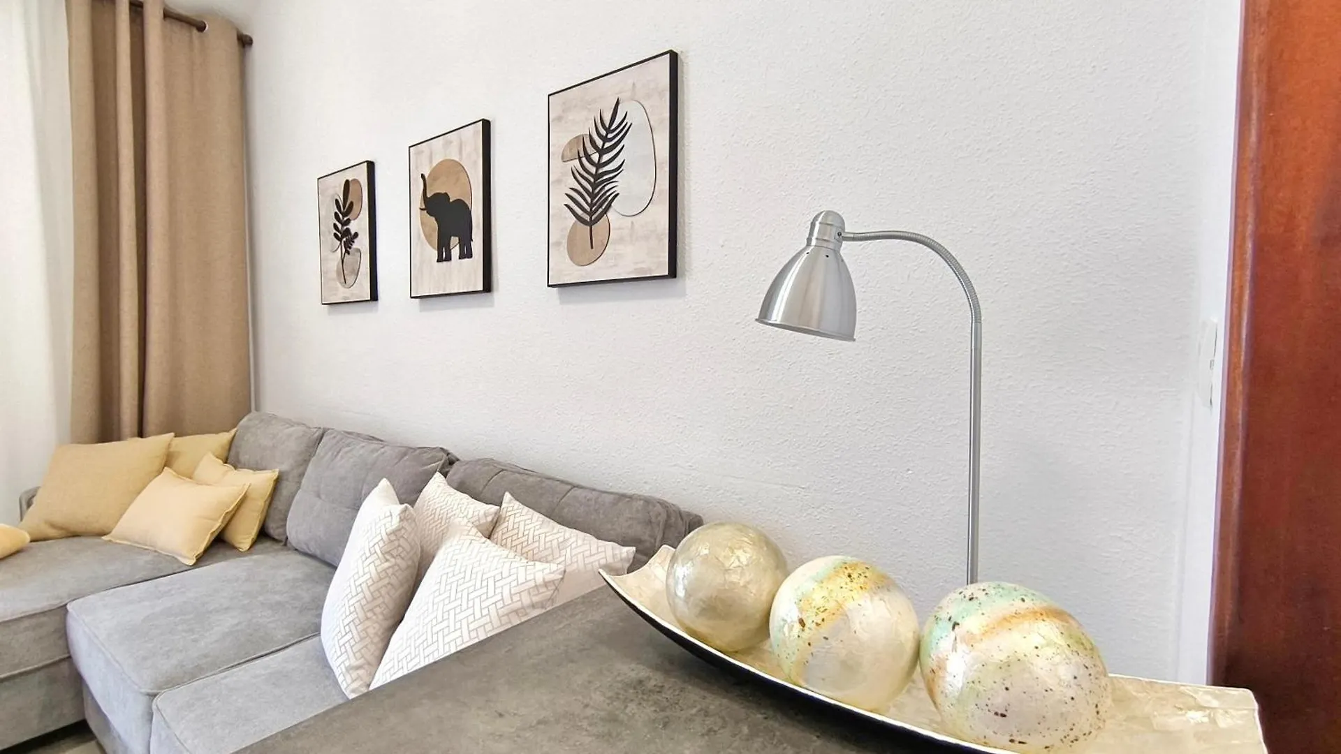 Pearl Los Cristianos - Pool, Fibre Net, Tv Channels, Calm Atmosphere