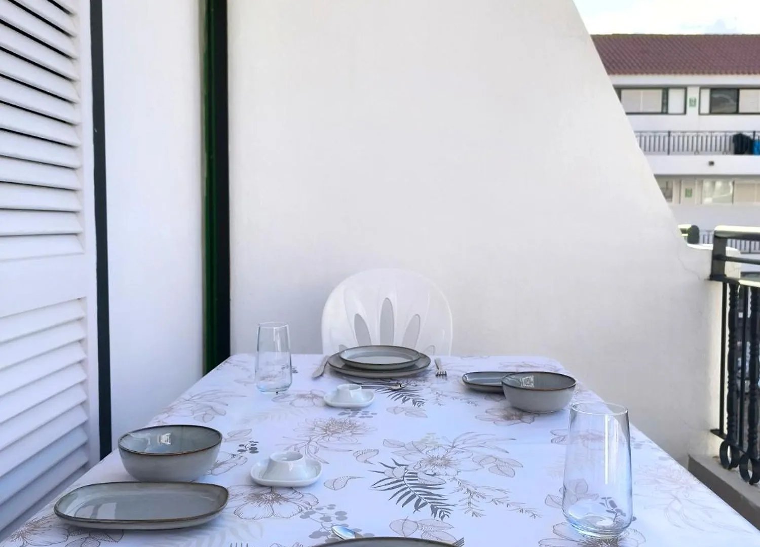 Pearl Los Cristianos - Pool, Fibre Net, Tv Channels, Calm Atmosphere 0*, Los Cristianos (Tenerife) Espanha